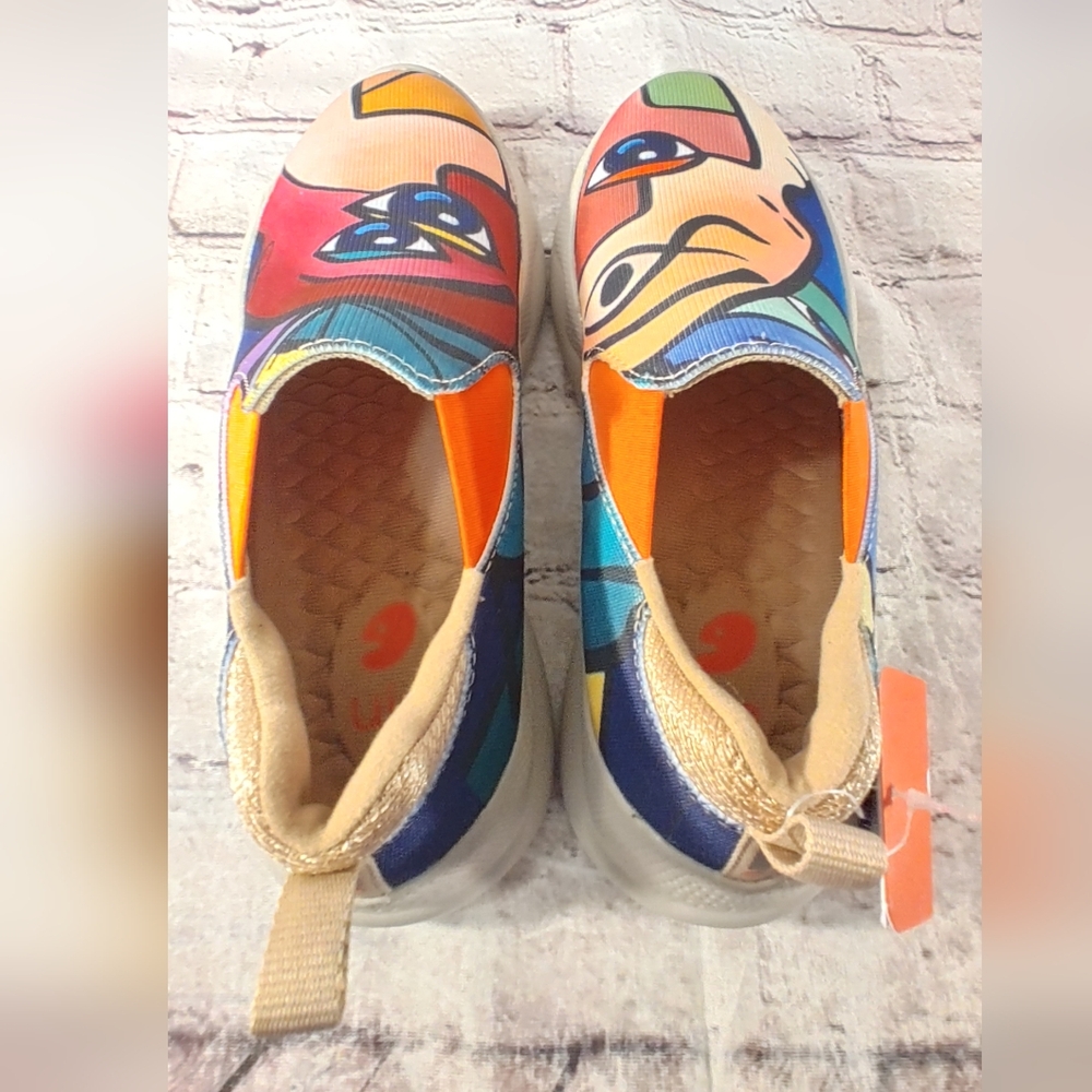 UIN Fantasy Mijas II Slip On Athletic Shoes 7.5 Multi-Color Travel NWT - Picture 9 of 11